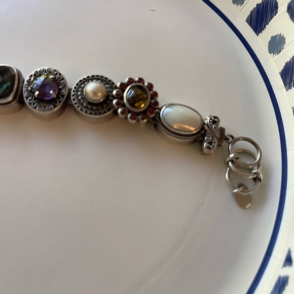 High quality sterling silver charm bracelet with genuine gemstones. - Picture 4 of 4